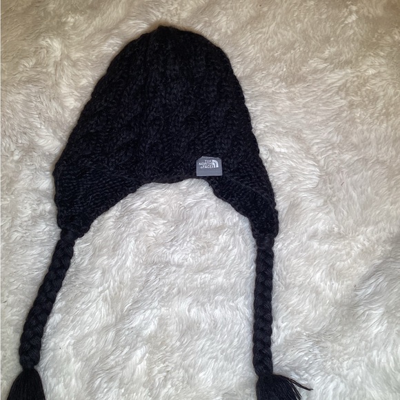 North Face wool blend cable knit beanie with earflaps braided - Picture 6 of 6